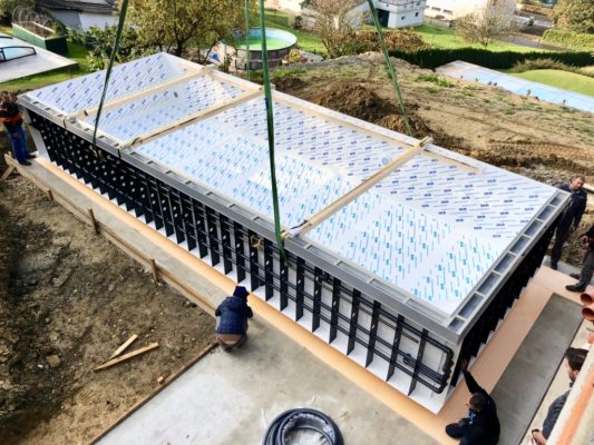BrainPool 10m InfinityPool Gleisdorf_Rollo